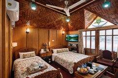 Floating shanghai group of houseboat