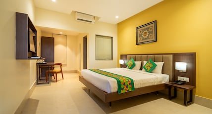 Treebo Elite Residency - 2 Kms From Railway Station Room Type - Superior Room Treebo Elite Residency - 2 Kms From Railway Station Room Type - Superior Room