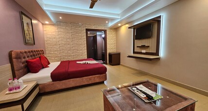 Hotel Landmark Puri, Near to Sea Beach Room Type - AC Double Beds Deluxe Room Hotel Landmark Puri, Near to Sea Beach Room Type - AC Double Beds Deluxe Room
