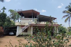 HABIT HOMESTAY