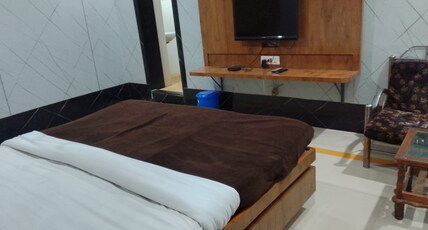 Mayura Lodge Room Type - Deluxe Non Ac