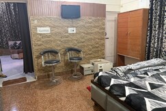 Home stays Paloura