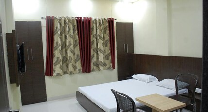Shree Yashwant Lodge  Room Type - AC Room