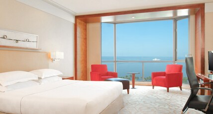 New Coast Hotel Manila Room Type - Superior King Room