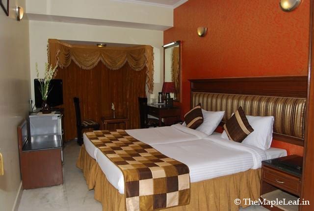 The Maple Leaf - Tap to explore photos