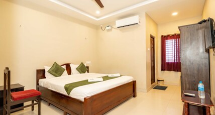 Hotel Ramleela Room Type - DELUXE DOUBLE BED ROOM