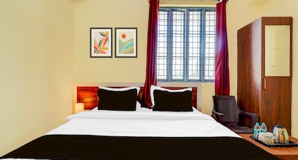 Super HOTEL O UTSAV STAY Room Type - Classic