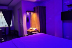 Address of Hotel Grand Vista