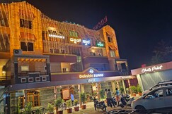 DAKSHIN SWAAD BOARDING AND LODGING