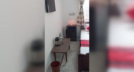 Regencyy Guest House near Ruby hospital Room Type - Non-AC rooms