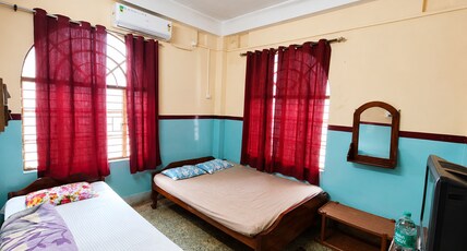 Bikash Lodge Room Type - Non AC tripple bed 114