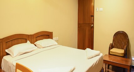 Poppys Tower Room Type - Superior Room