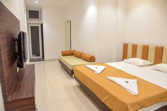 Hotel Shree Narayani, Tuljapur