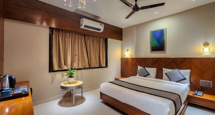 The Falcon Inn - Byculla Room Type - Executive Suite