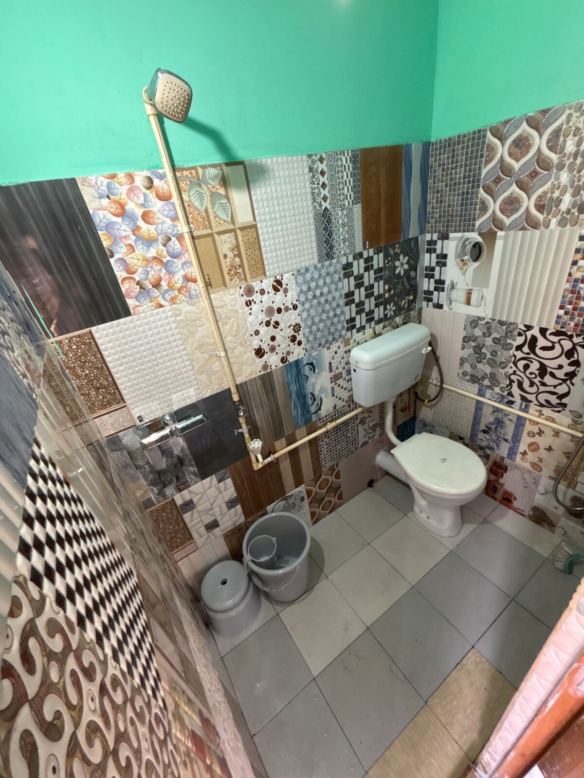 Rooms Guwahati - Tap to explore photos