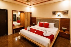 EMINENCE- PALM RESIDENCY