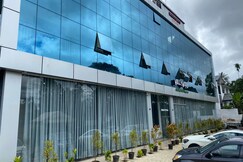 HOLLYWOOD ROOMS WAYANAD