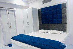 Cozy Room in Prominent Area - 2