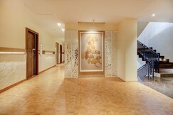 Super Townhouse Geetraj Near Shalimar Gateway