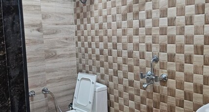 Shri Vindhyavasini Residency Room Type - Eight Bed Family Room