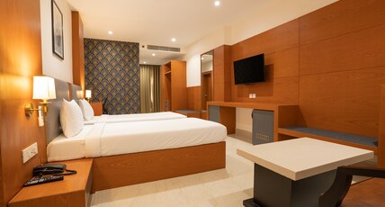 Hotel NamLau Room Type - Executive Twin Room