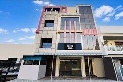 Super Hotel O, Kaveri Path, Mansarovar