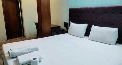 TRU Comfort Room Type - Deluxe Double Room Gnd Floor (2A+1C)