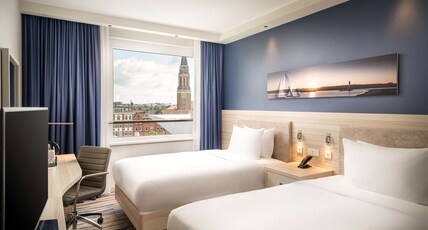 Hampton by Hilton Kiel City Centre Room Type - TWIN ROOM WITH CITY VIEW