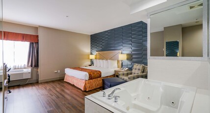 Best Western Peace Arch Inn Room Type - 1 King Bed, Non-Smoking, High Speed Internet Access, Jacuzzi, Microwave And Refrigerator, Coffee Mak Best Western Peace Arch Inn Room Type - 1 King Bed, Non-Smoking, High Speed Internet Access, Jacuzzi, Microwave And Refrigerator, Coffee Mak