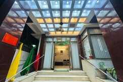 Hotel Viraat Inn