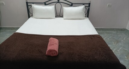 Ocean view house Room Type - Queen room