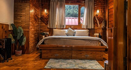 Foresta Living Kasol Room Type - Double Room with Snow-Capped Mountain view