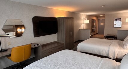 Holiday Inn Express Hotel & Suites Dewitt - Syracuse Room Type - 2 Queen Suite