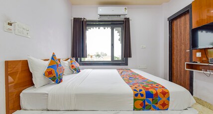 Hotel Lali Palace Room Type - Deluxe