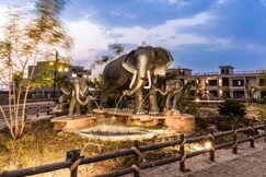 Shriji Ananda Hotel And Resort