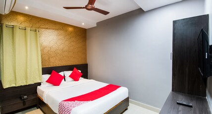 Hotel O CJ Inn Room Type - Classic