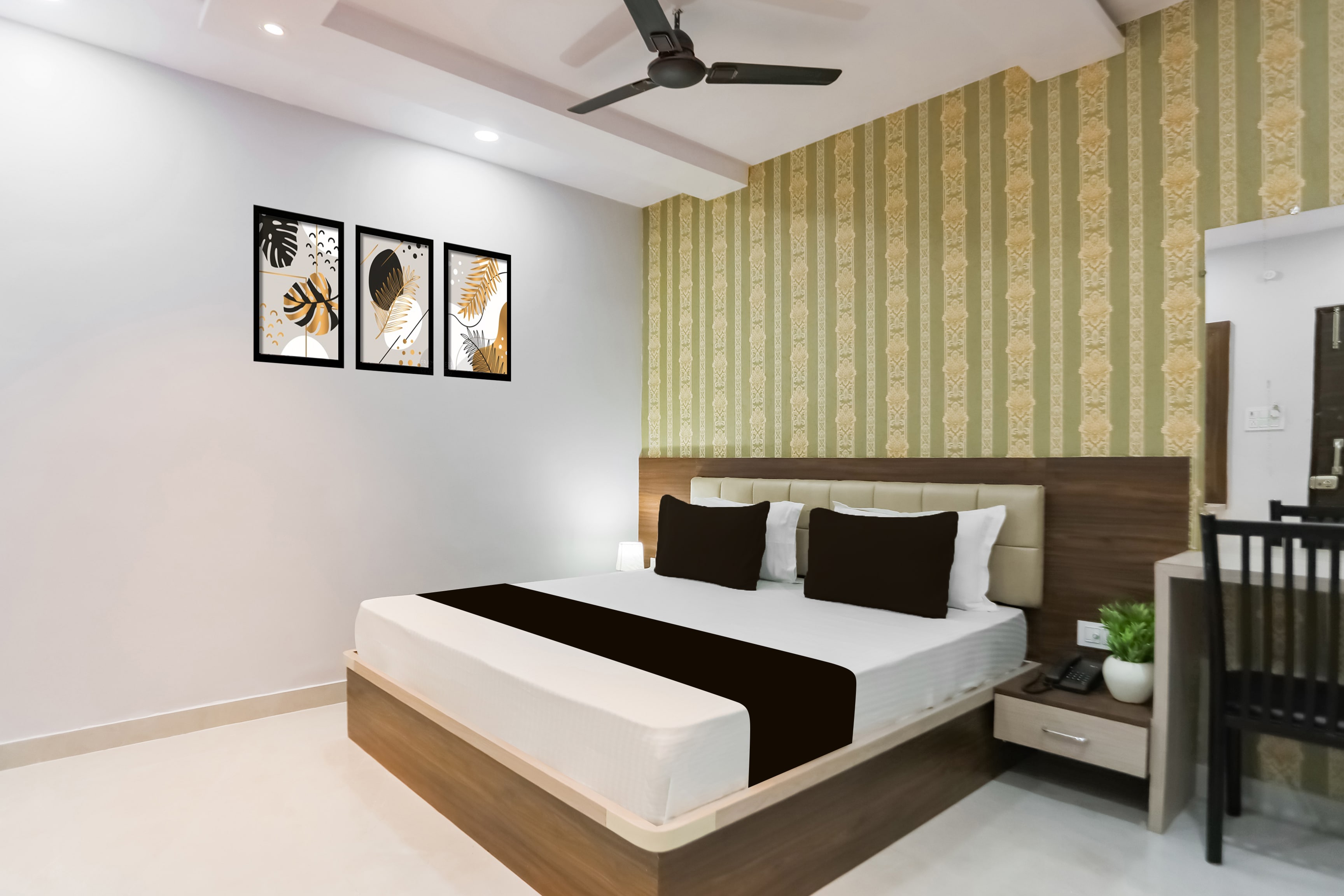 Hotel O Shree Vishwanath - Tap to explore photos
