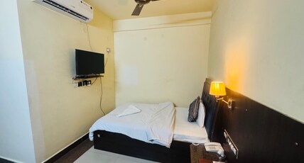 ZERO MILE ROOMS Room Type - Standard Room with Air Conditioning