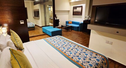 Shervani Nehru Place Room Type - Club - Premium