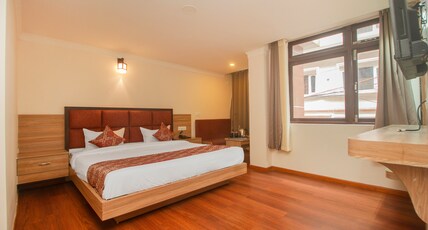 Dzeemkhang Room Type - Deluxe City View Room