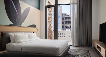 Novotel Sihanoukville Holiday Resort Room Type - Suite Superior with 1 double bed and 2 single beds, City view