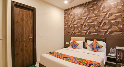 Hotel Rosewood Inn Room Type - Standard Room With City View (Non-AC)