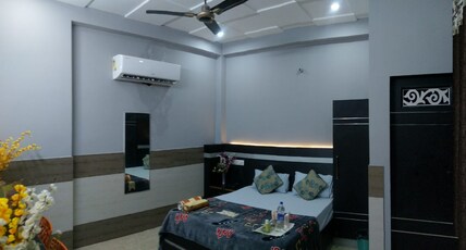 MAAN HOTEL AND RESTAURANT Room Type - Deluxe Double Room