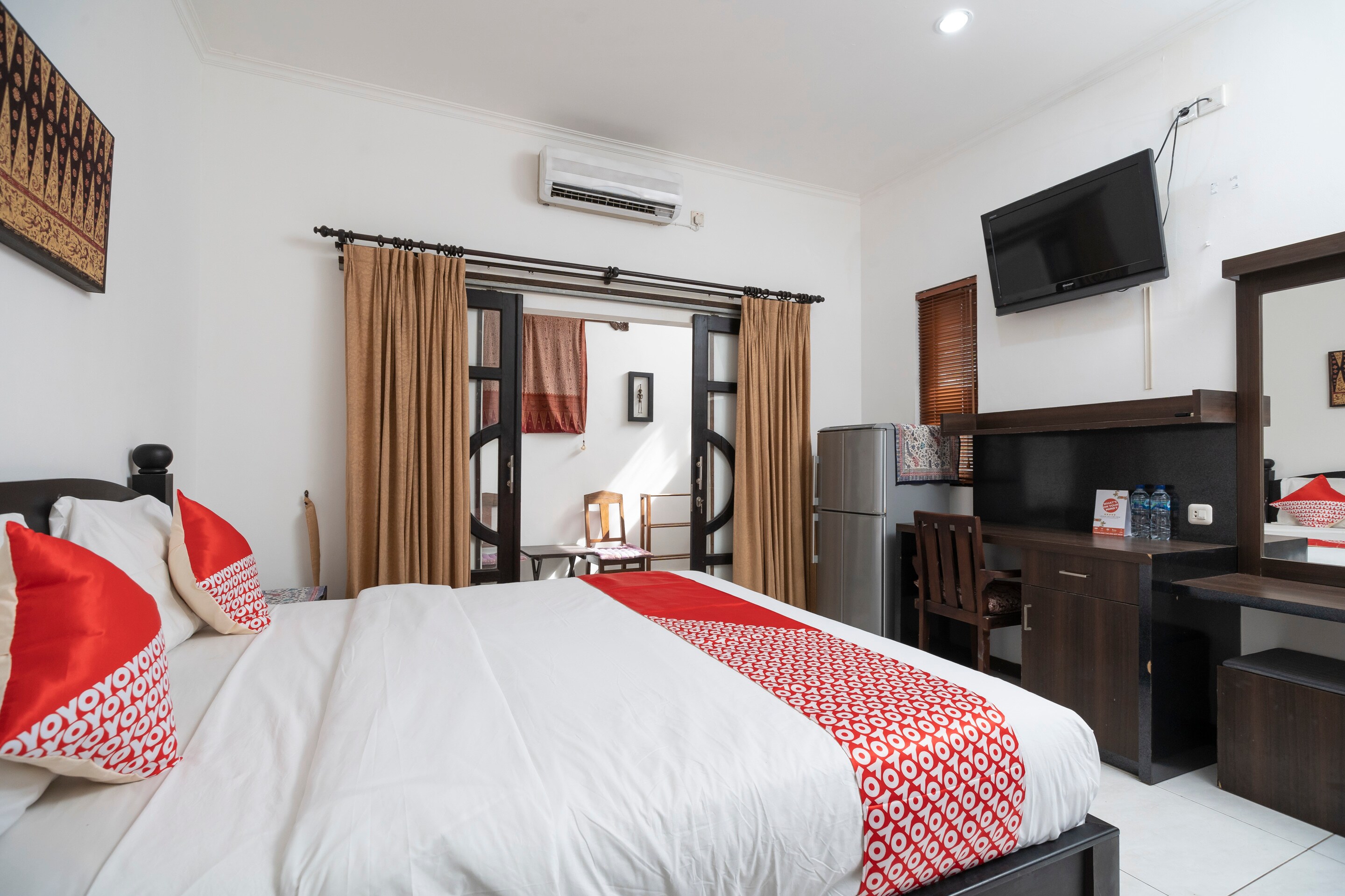 Hotel O Panen House - Tap to explore photos