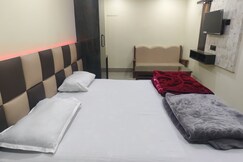 Hotel Thakur Mahal