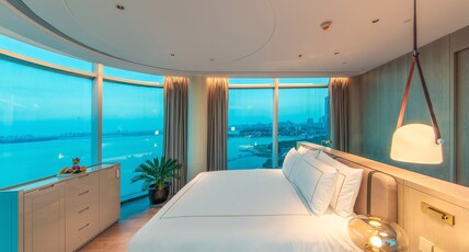 Crowne Plaza SUZHOU Room Type - 1 King Pilot Suite High Floor Lounge Acc