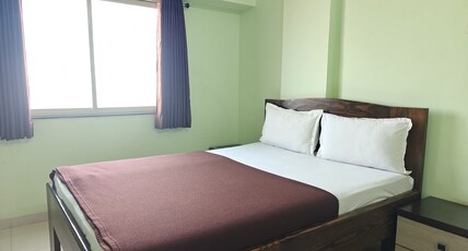 Laxmi Narayan Hotel Room Type - Deluxe non ac