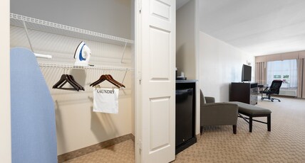 Holiday Inn Temple - Belton Room Type - 1 King Bed Standard Comm Access Tub