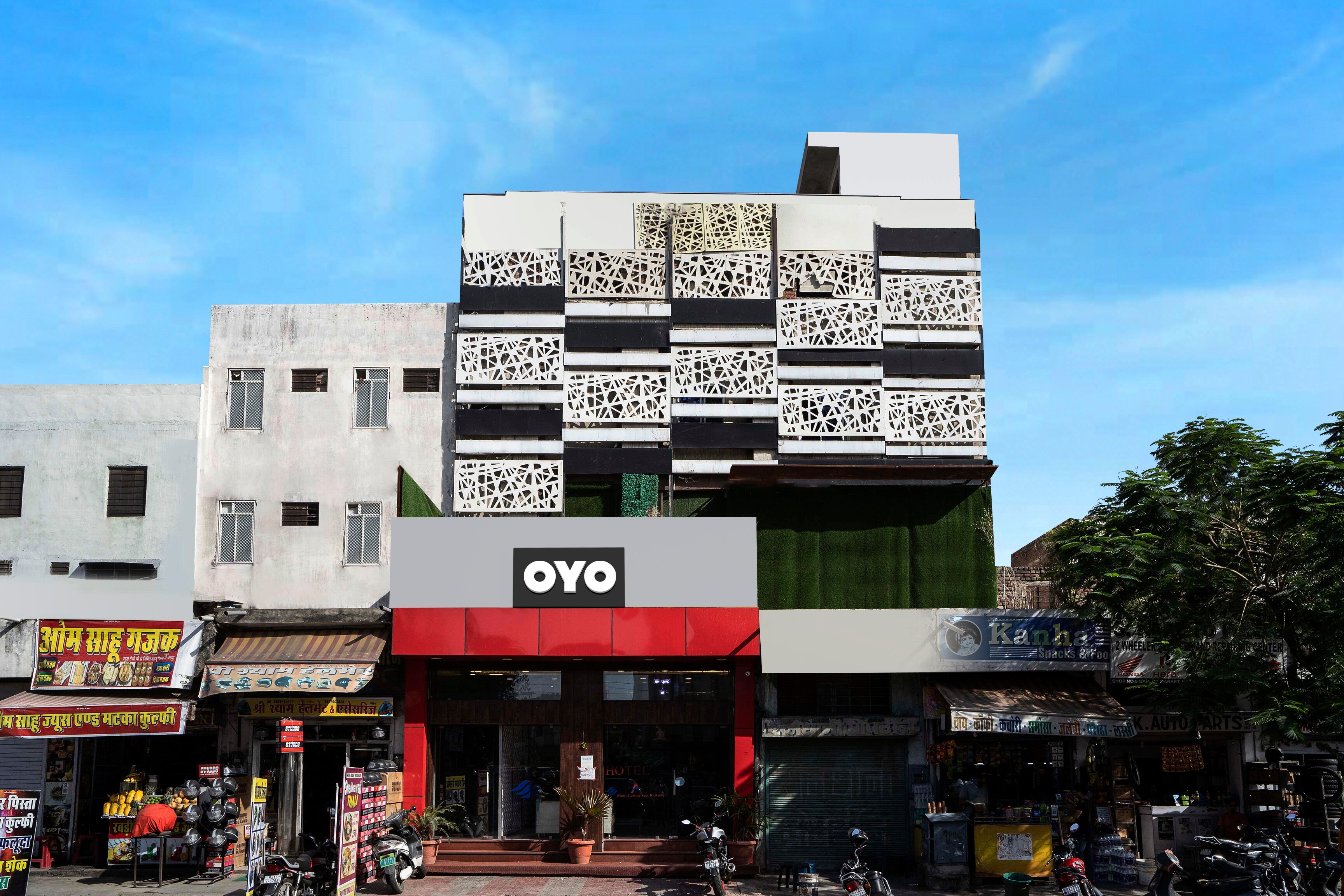 OYO Hotel Spark - Tap to explore photos