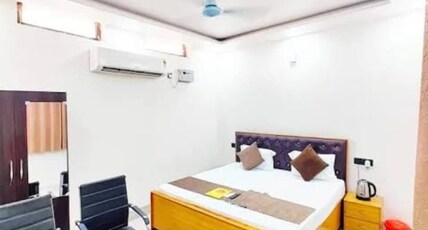 Ayodhya Comfortable Stay Near Ram Mandir Room Type - Super Deluxe Room 